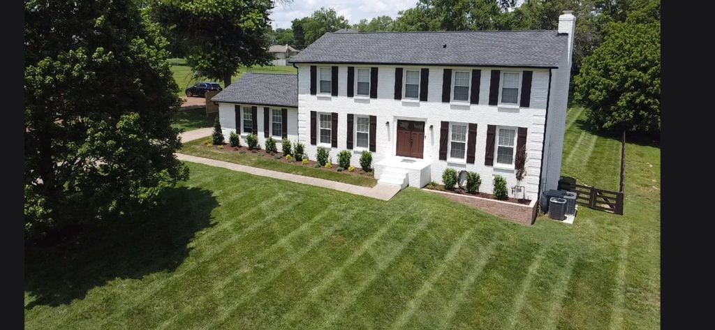 676 Northridge Dr, Gallatin