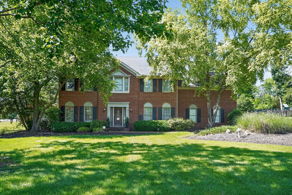 6418 Waterford Dr, Brentwood