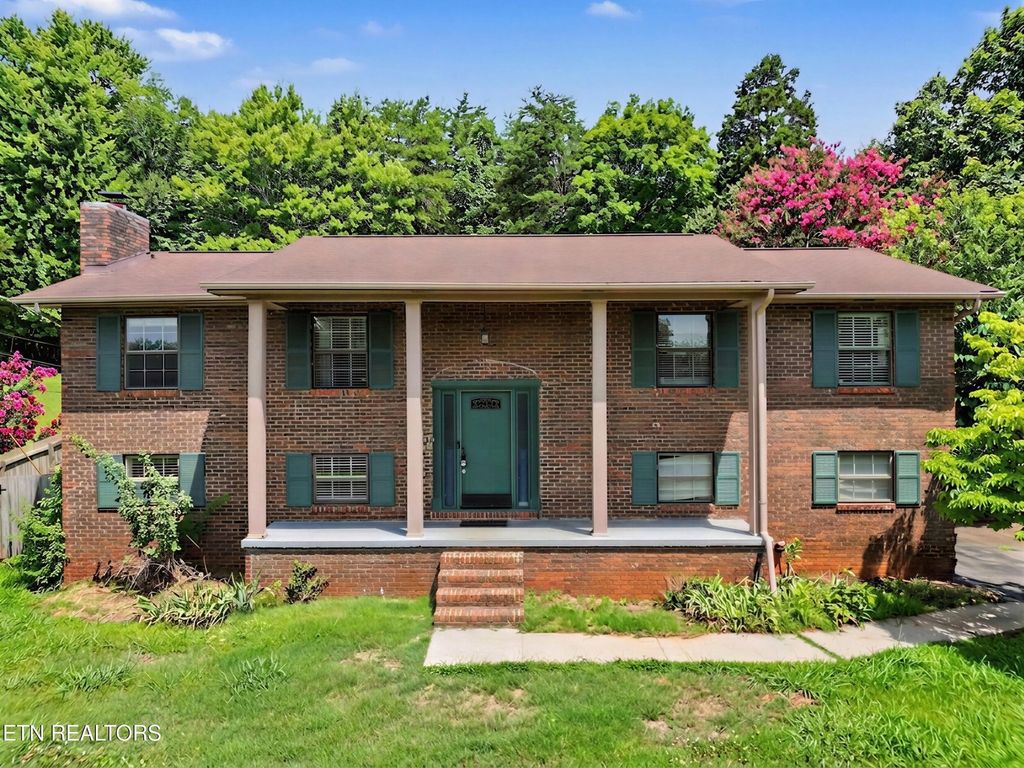 1421 Mount Vista Drive, Knoxville