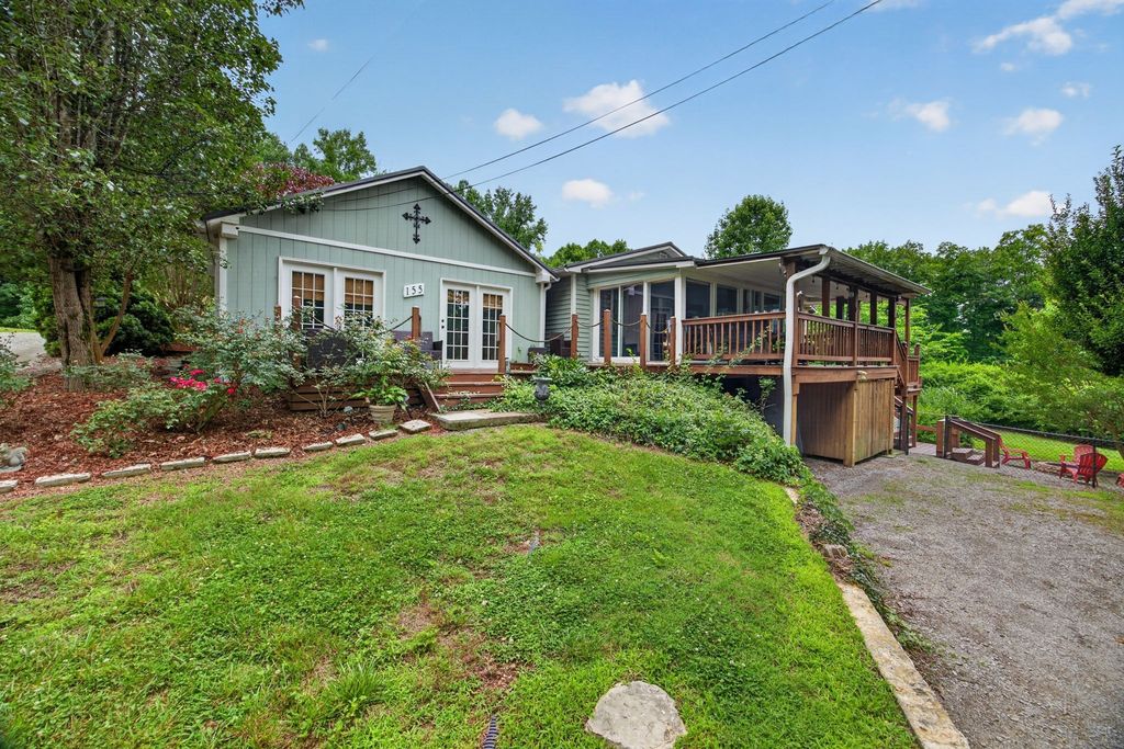 155 Mayberry Dr, Smithville