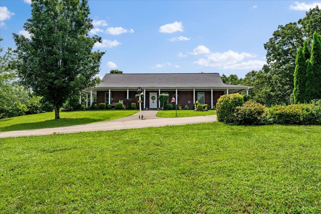 124 Napier Rd, Hohenwald