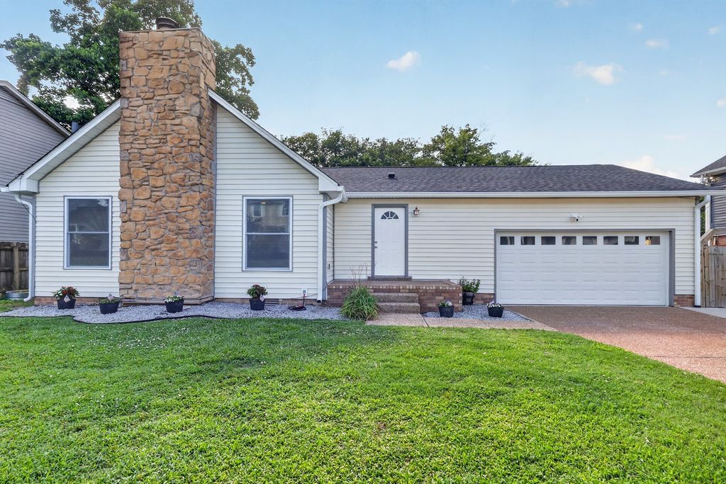 3723 Colonial Heritage Dr, Nashville