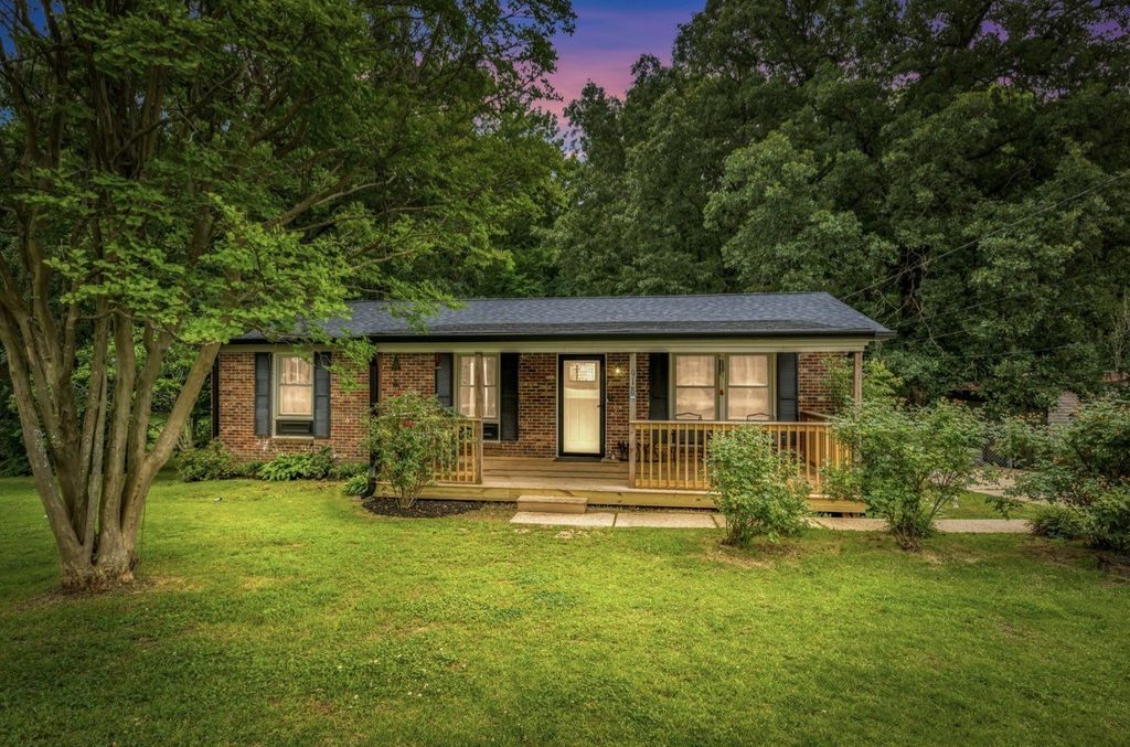 918 Cherokee Dr, New Johnsonville