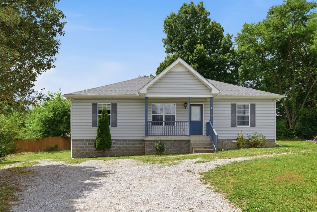 314 Reeves Ct, Springfield