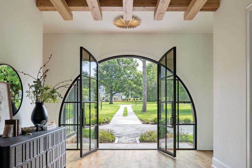 2805 Tyne Blvd, Nashville