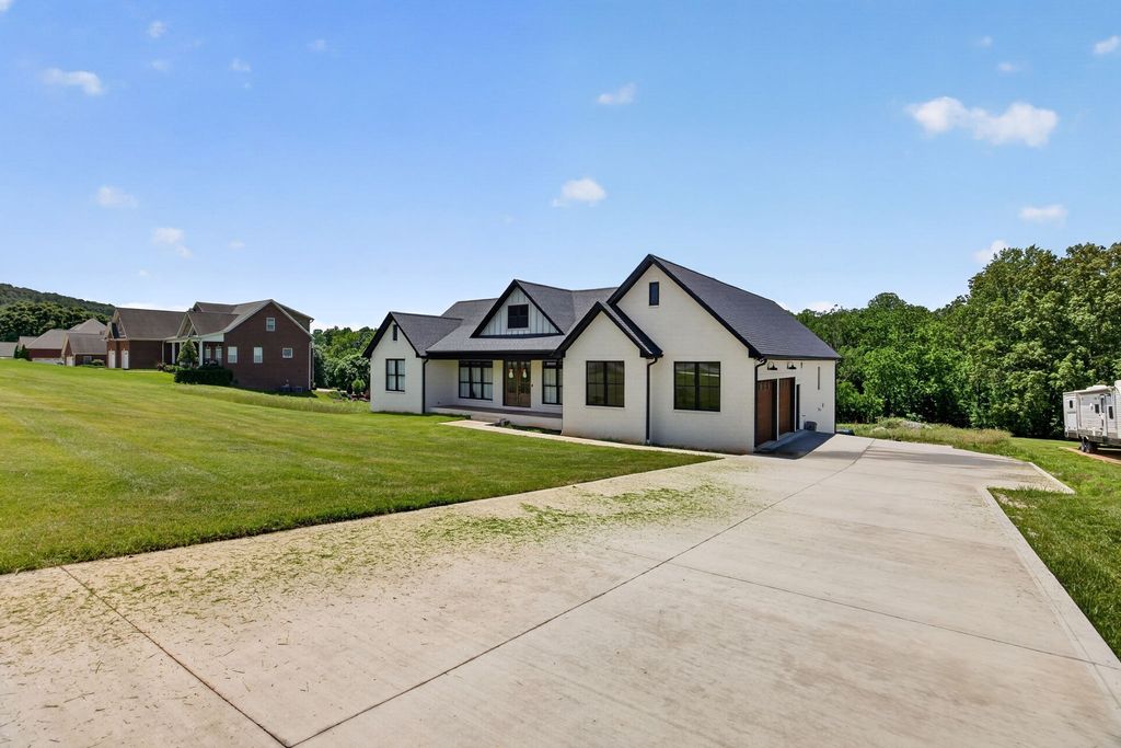 4413 Twin Creeks Dr, Cookeville