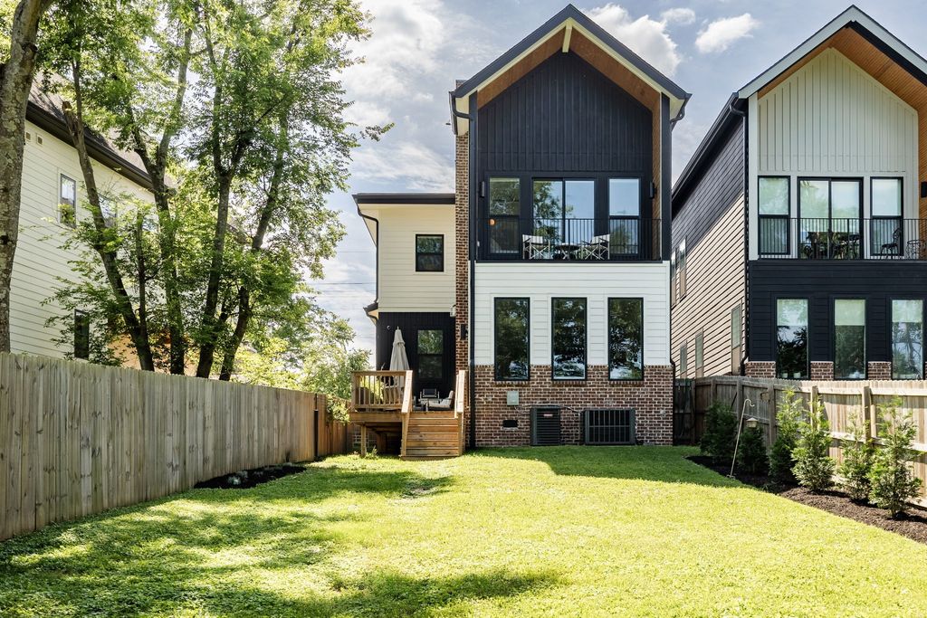 303a Riverside Dr, Nashville