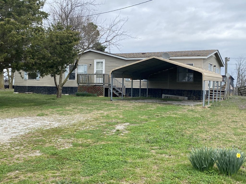 42 Oaks Rd, Ethridge