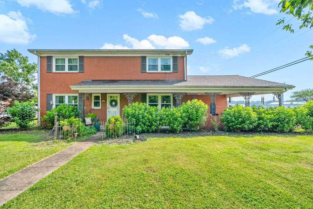 1701 Parkview Dr, Hopkinsville