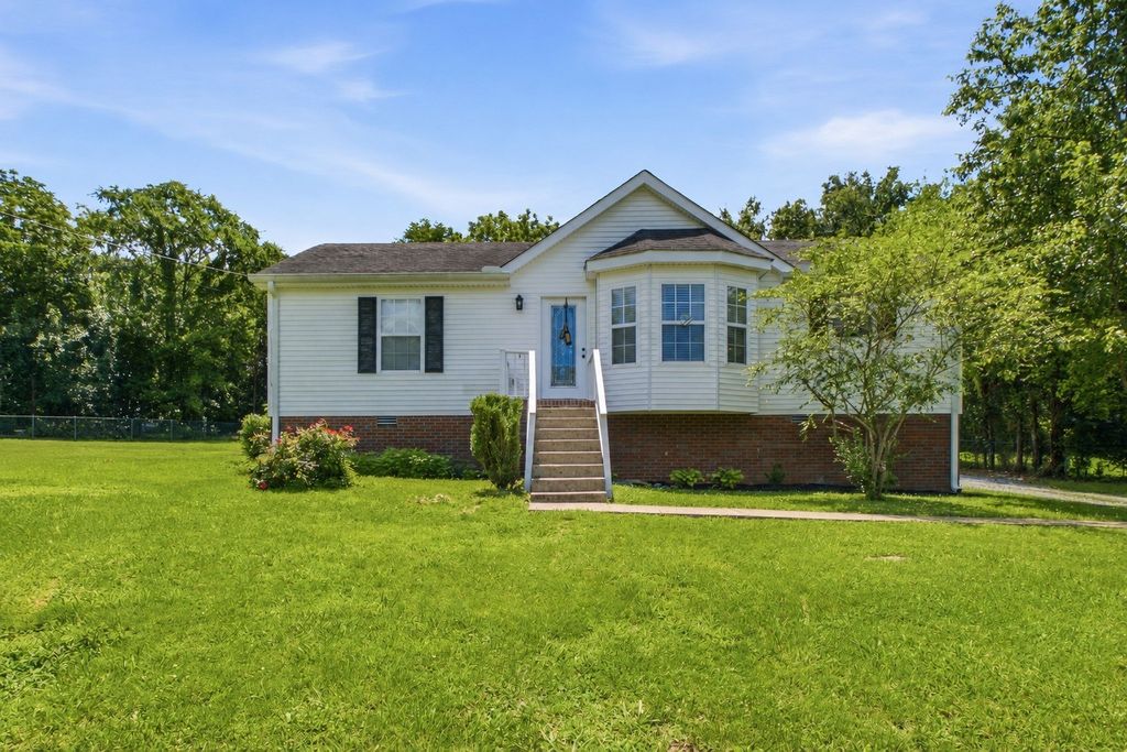 1024 Lynndale Dr, Castalian Springs