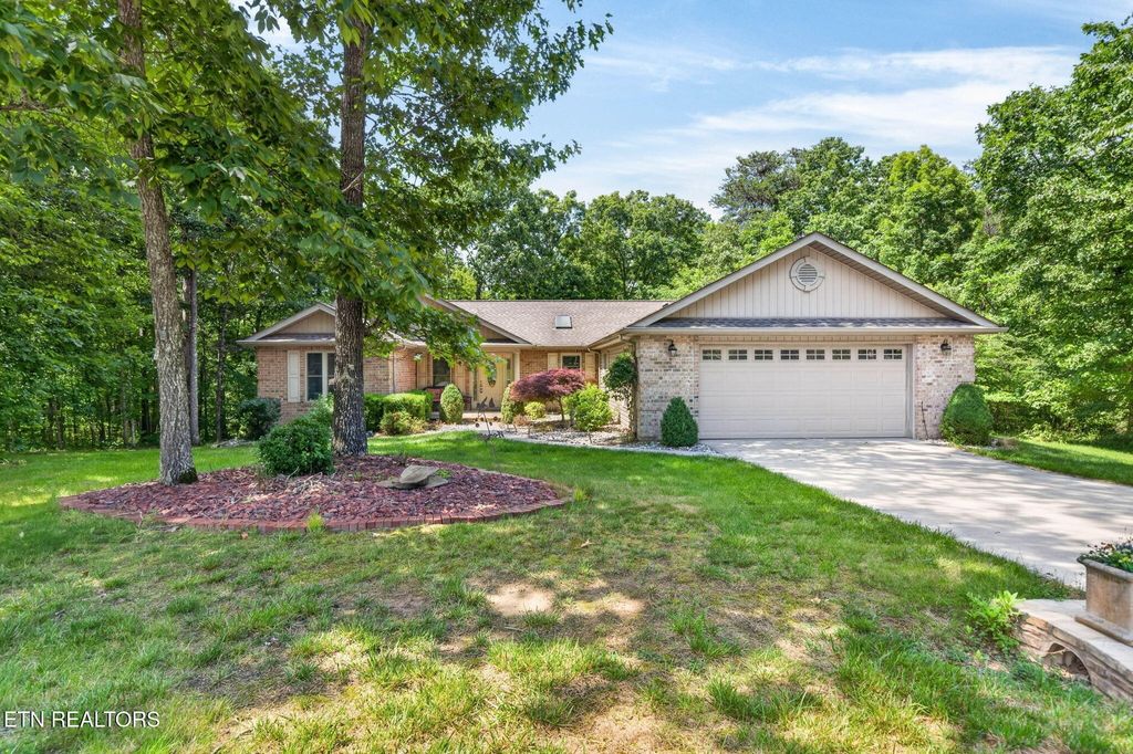657 Lakeview Drive, Crossville