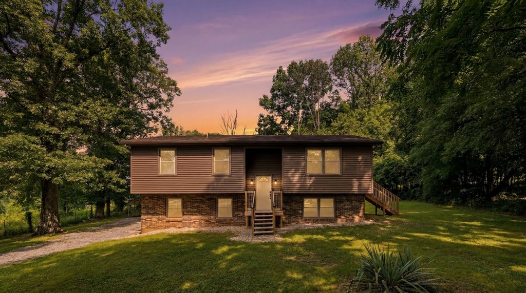 1040 Old Fayetteville Hwy, Lynchburg