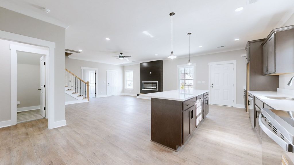 613 Short Mt St, Smithville