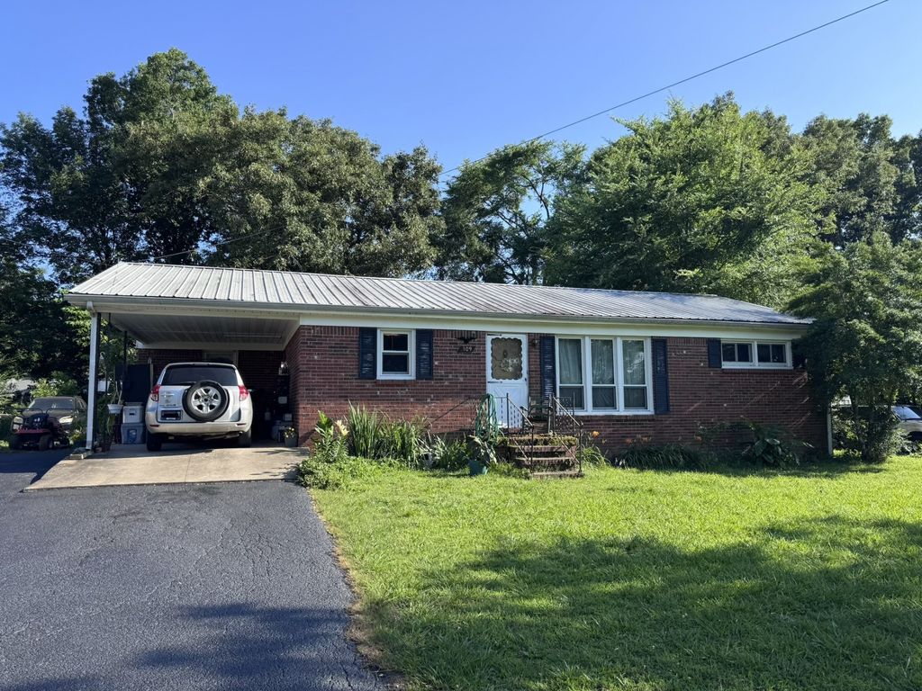 109 Dogwood Hills Dr, Paris
