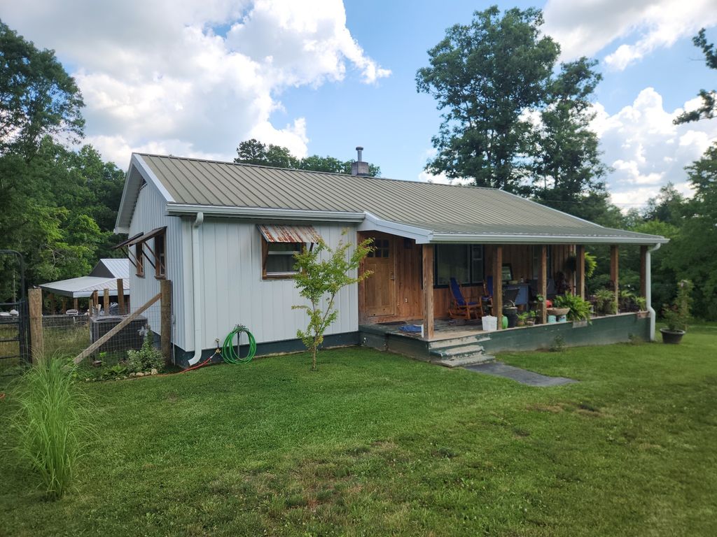 2888 Nashville Hwy, Lancing