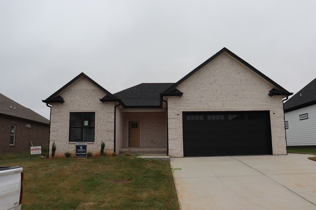 221 Harvest Moon Dr, Clarksville