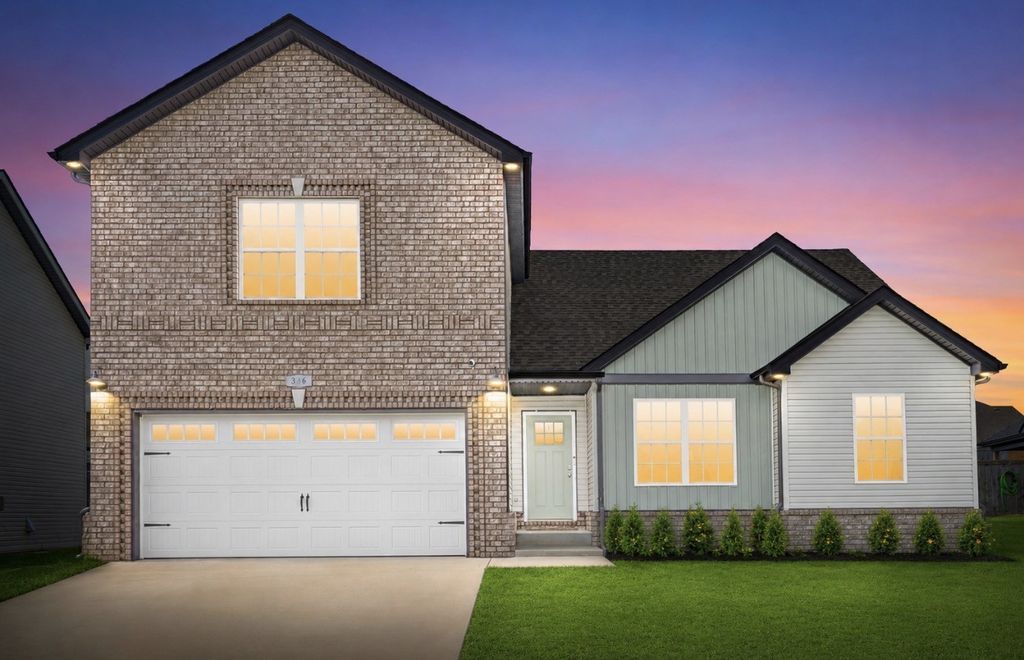 386 Dugger Dr, Clarksville