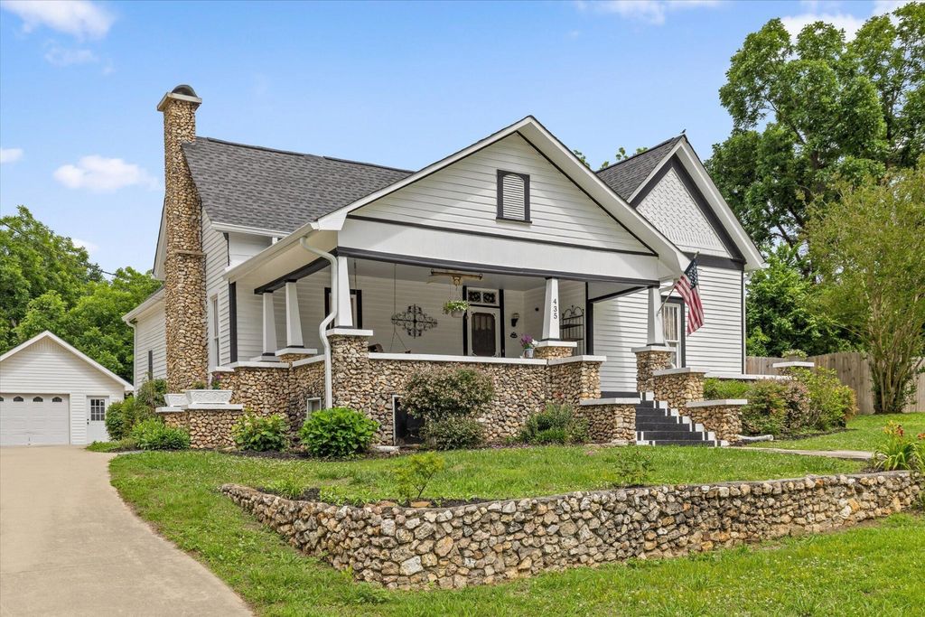 435 5th Street, Ashville