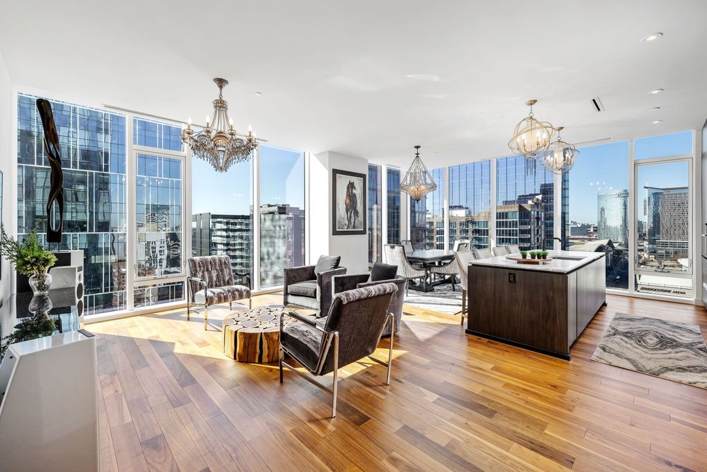 160 2nd Ave S 1602, Nashville