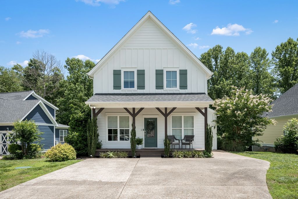 185 Evans Dr, Tullahoma