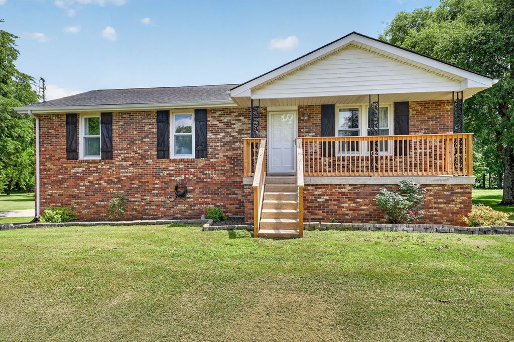 289 Vesta Rd, Lebanon