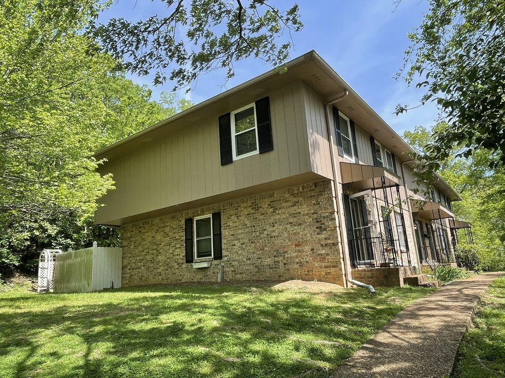 110 Bellevue Rd 16, Nashville