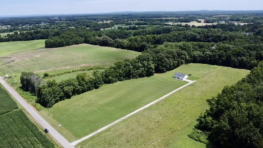 64 Elliot Road S, Ardmore