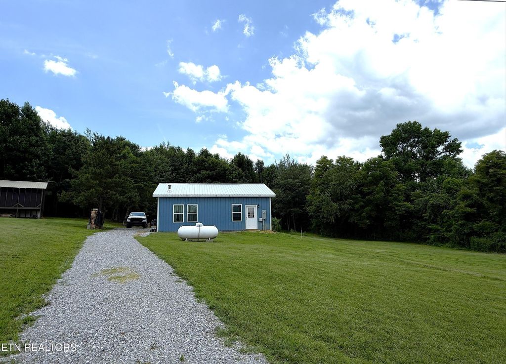 1910 Seaton Rd, Greeneville