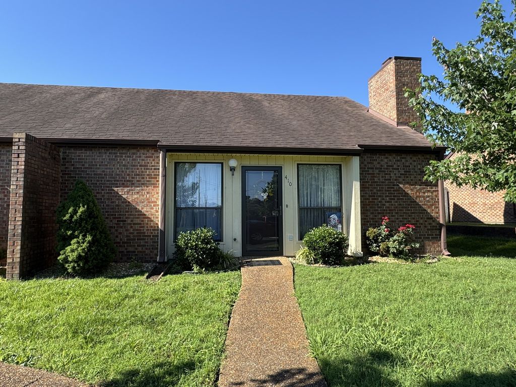 410 Castlewood Ln, Lebanon