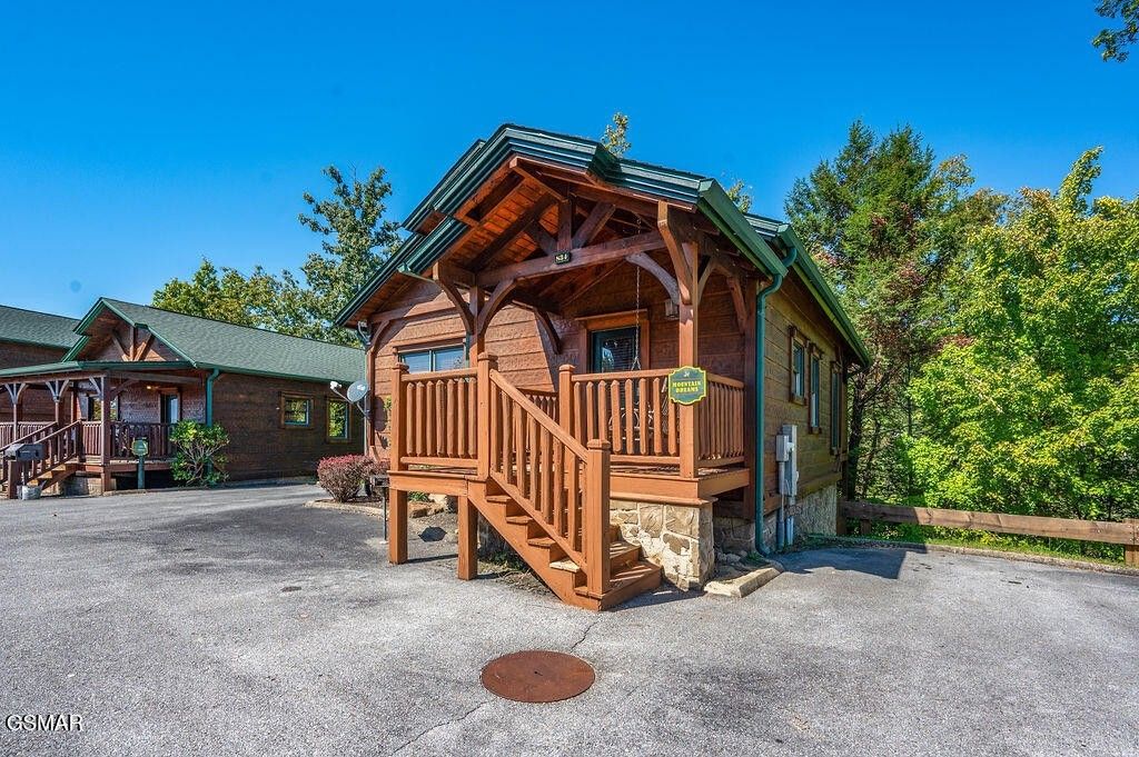 834 Great Smoky Way, Gatlinburg