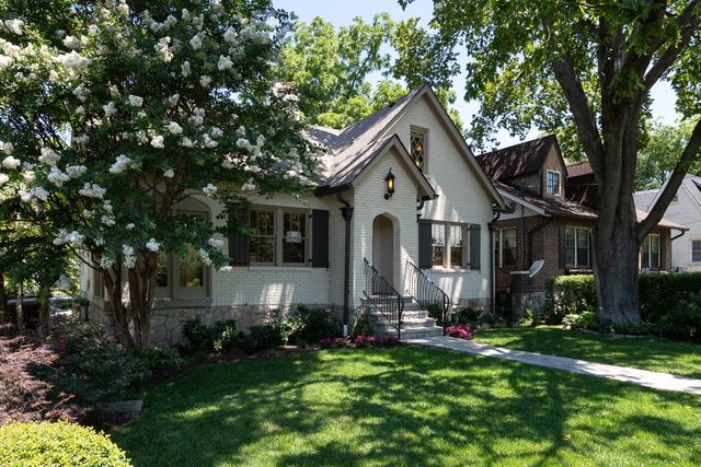 2720 W Linden Ave, Nashville