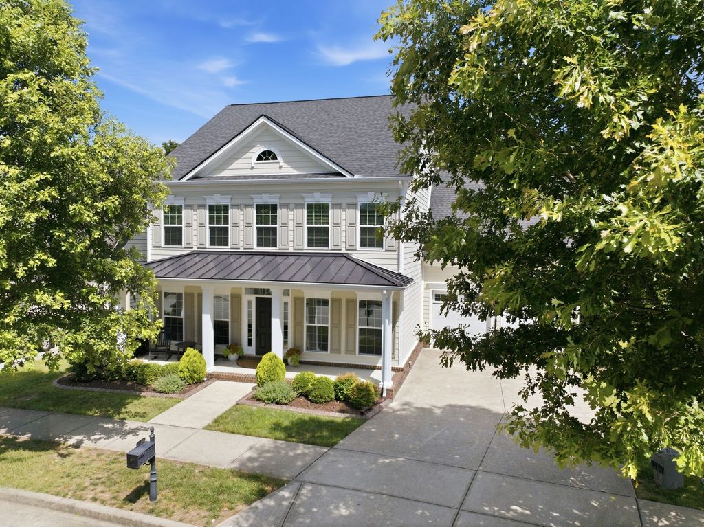1017 Linden Isle Dr, Franklin