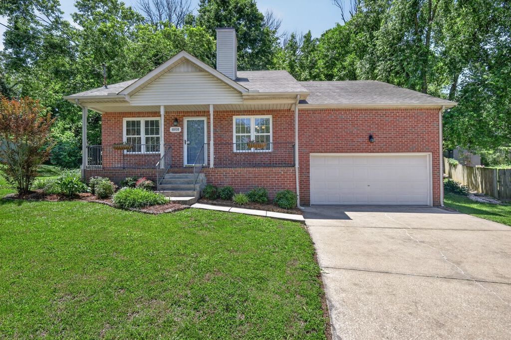 1808 N Bonham Ct, Old Hickory