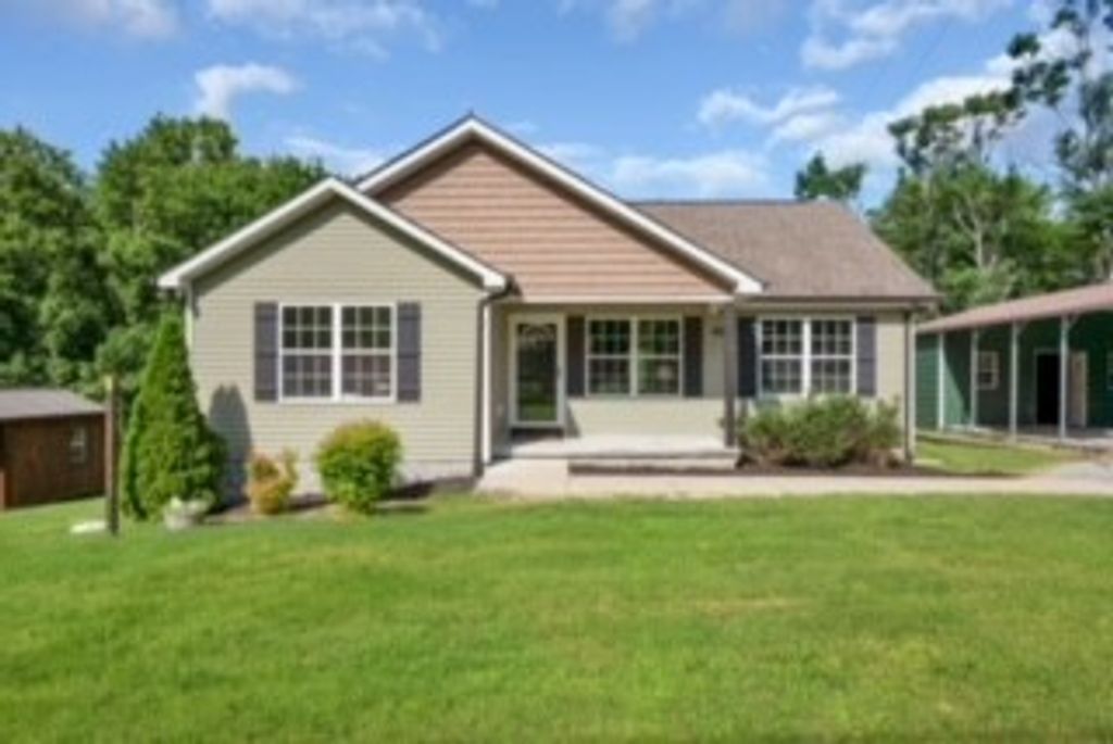 1315 North Charlotte Street, Dickson