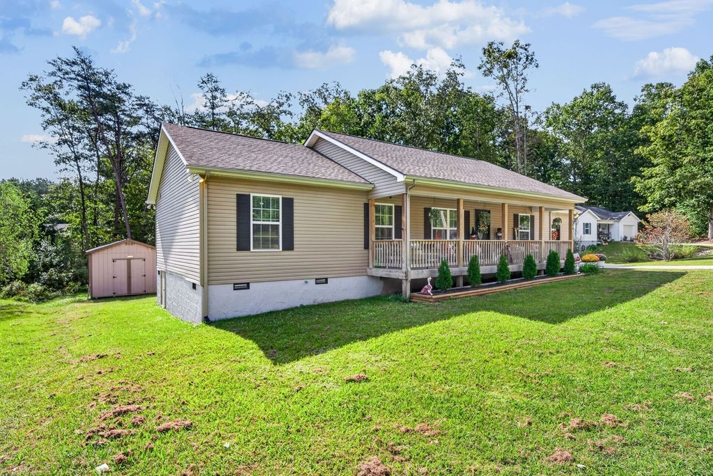 177 Orange Cir, Crossville