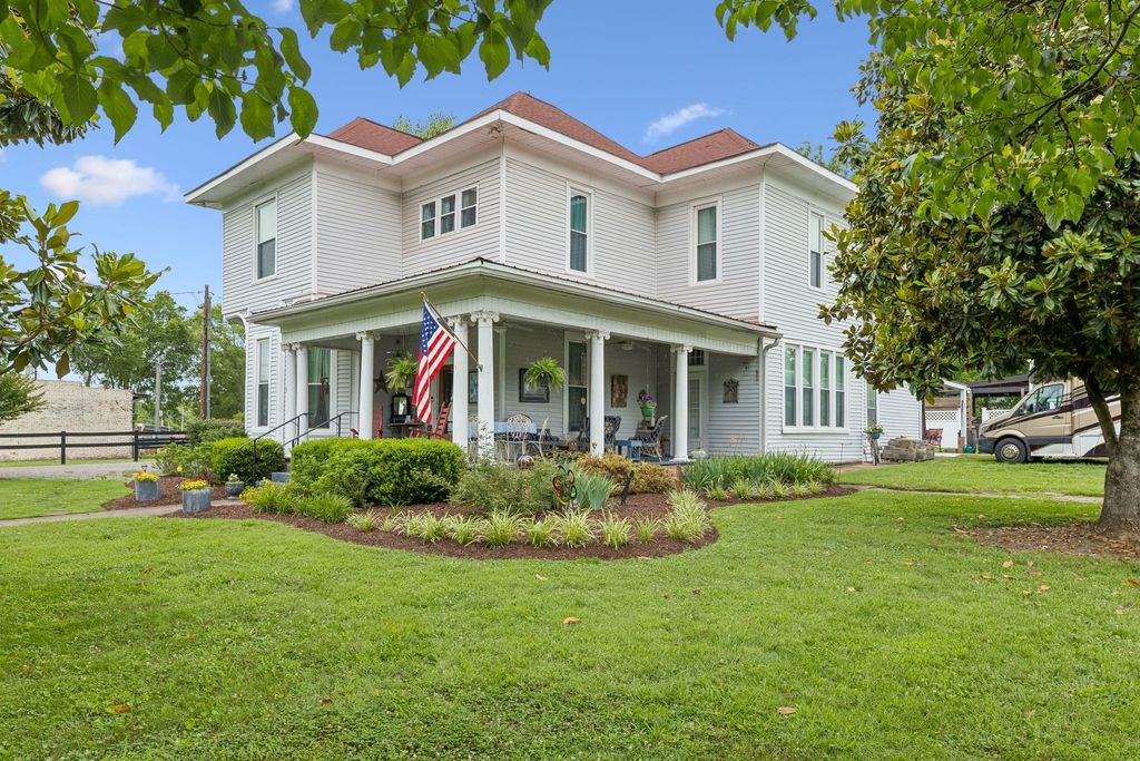 101 Webb Rd E, Bell Buckle