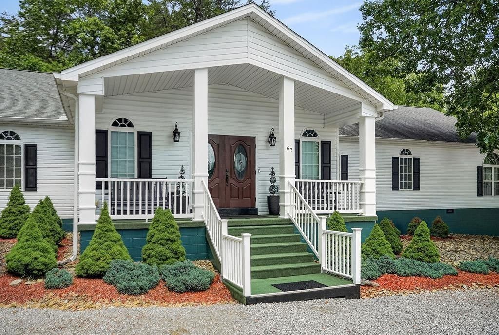 67 Woodlands Ct, Crossville