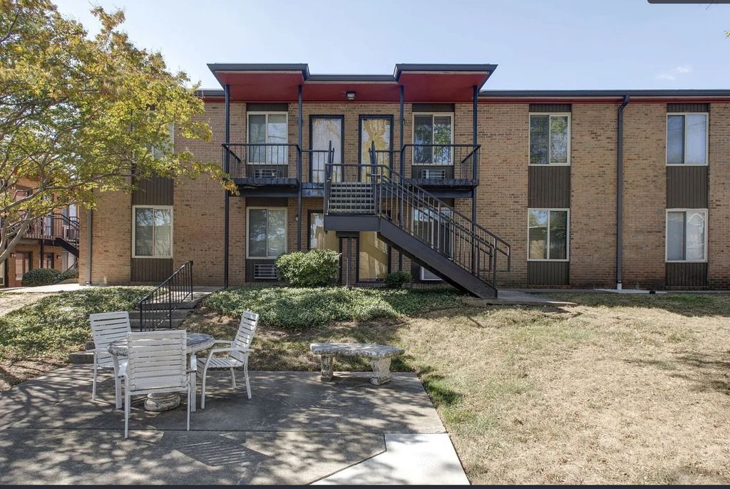 3600 Hillsboro Pike D16, Nashville