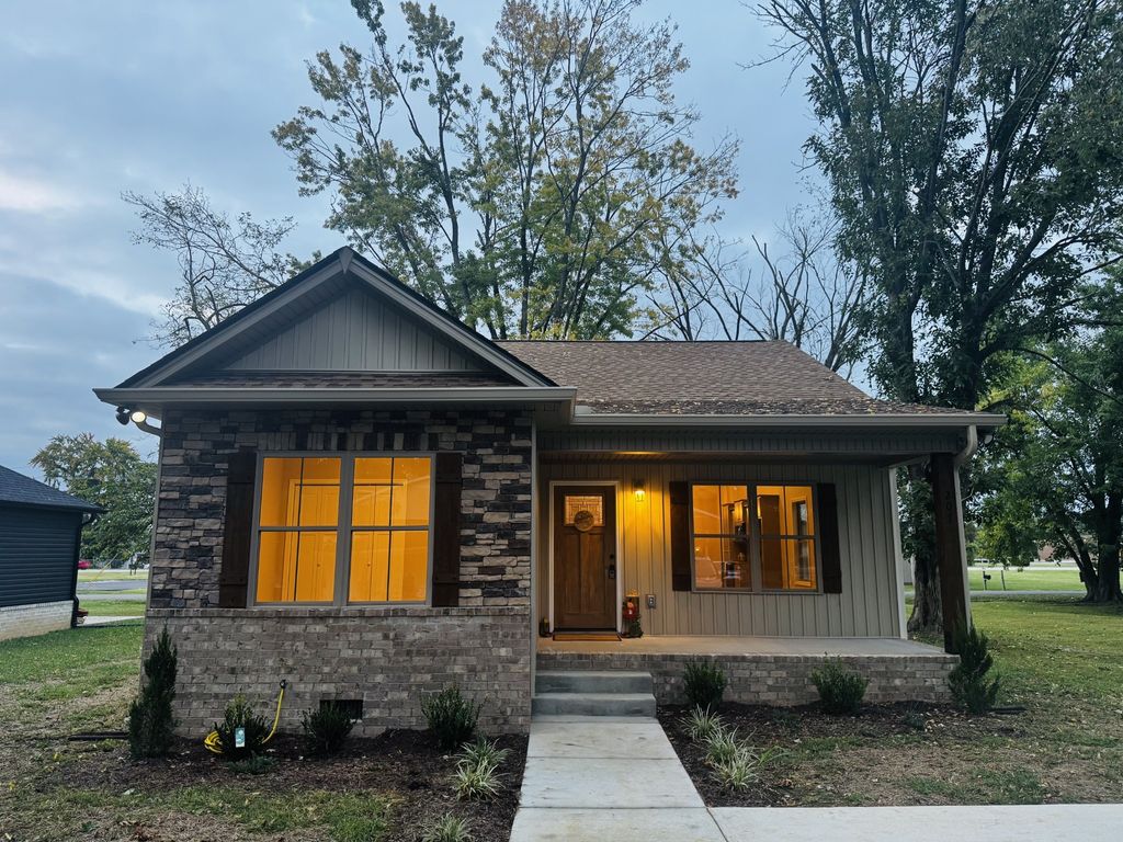207 Strawberry St, Portland