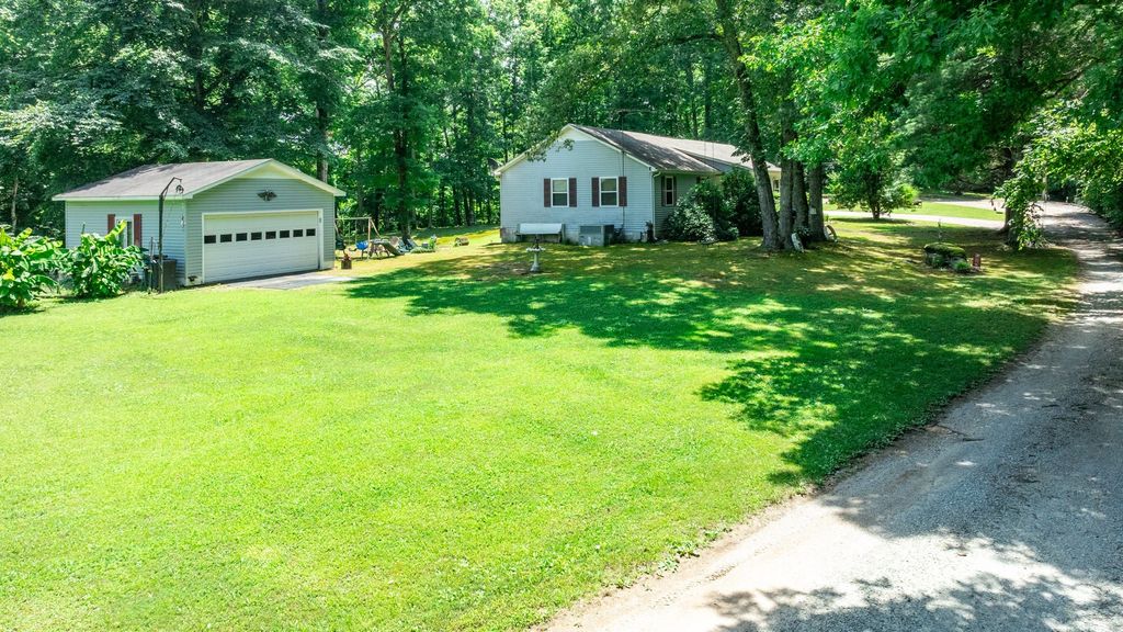 111 Cascade Spring Rd, Hohenwald