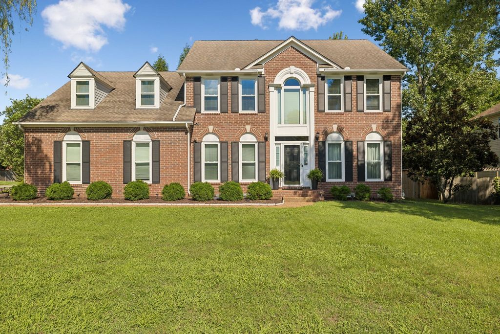 301 Mill Run Cir, Nashville
