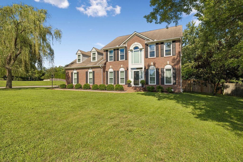 301 Mill Run Cir, Nashville