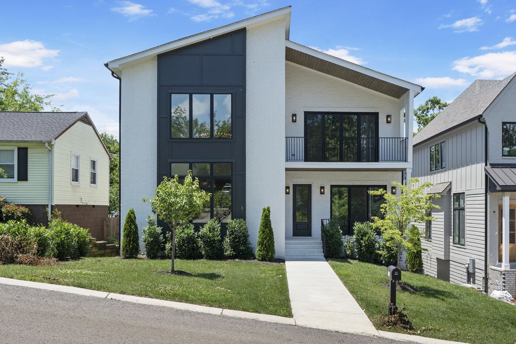 341 Chamberlin St, Nashville