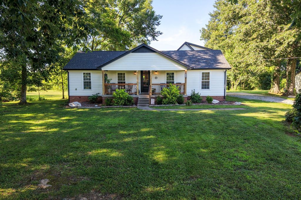 1510 Wade Brown Rd, Lewisburg