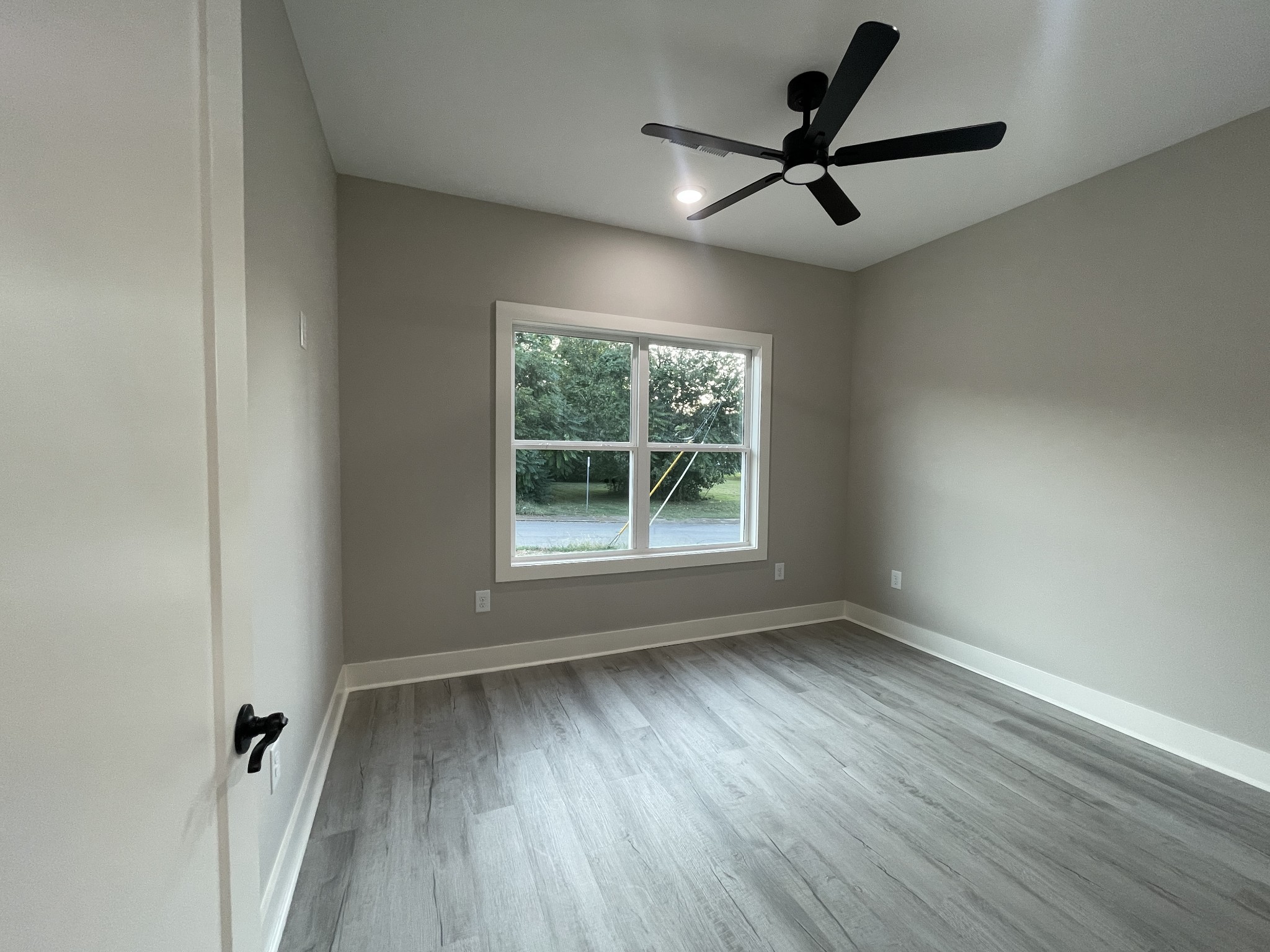 Photo of Listing #3244095