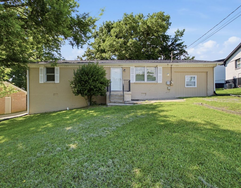 311 Janette Ave, Goodlettsville