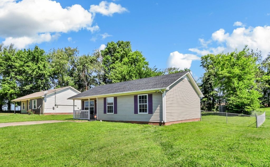 1645 Hannibal Dr, Oak Grove