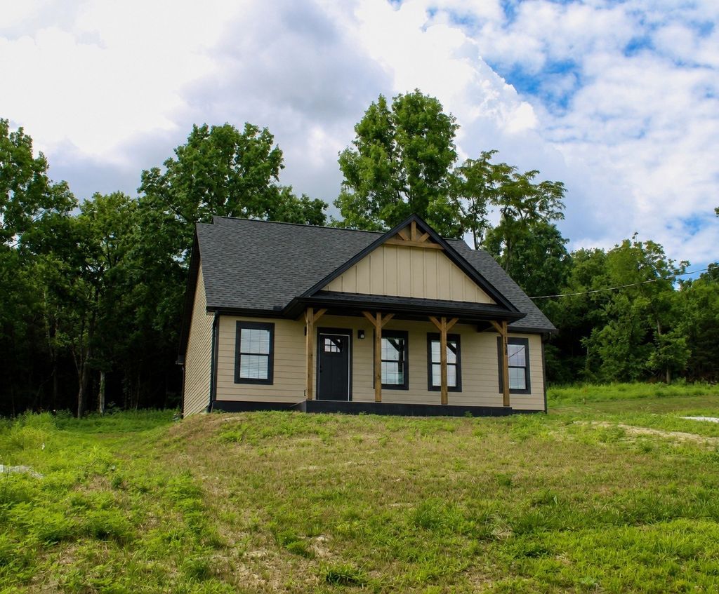138 Alice Preston Loop, Gordonsville