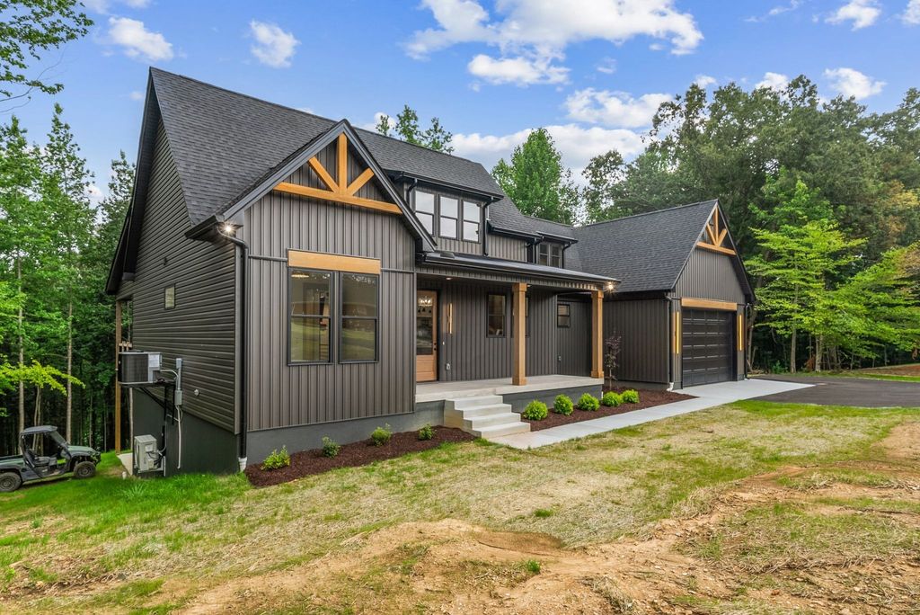 594 Overlook Cir, Tullahoma