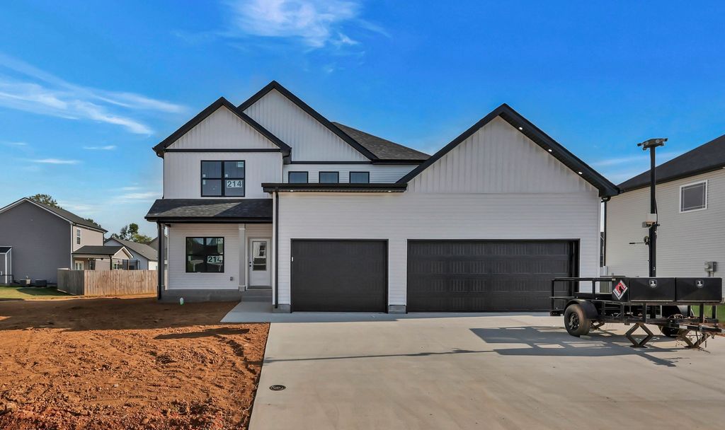154 Monaghan Dr, Clarksville